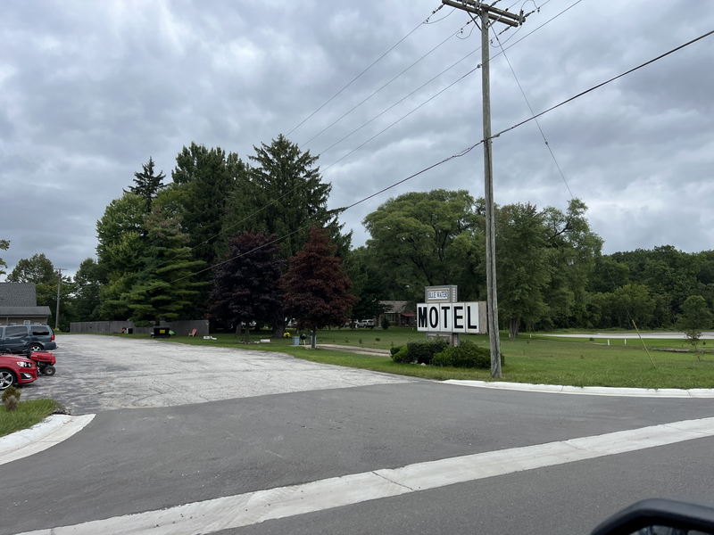 Blue Water Motel (Robbins Motel & Gift Shop)